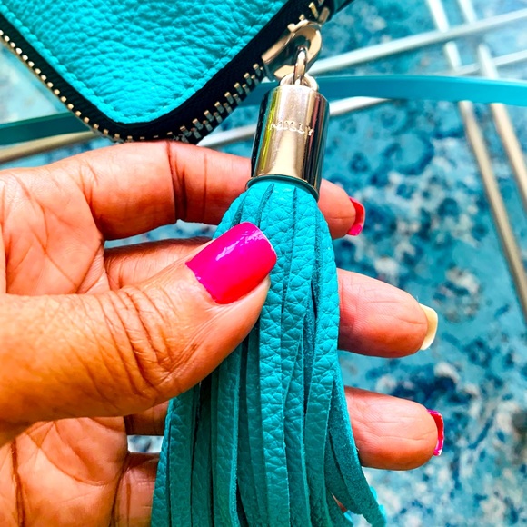 ✨MILLY✨ Pastel Blue Women's Astor Tassel Clutch - Picture 5 of 10